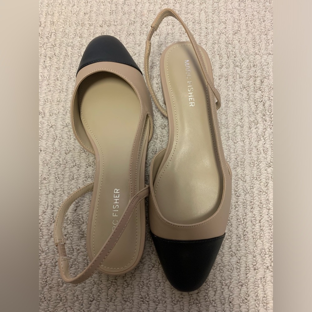 Never worn Marc fisher flats